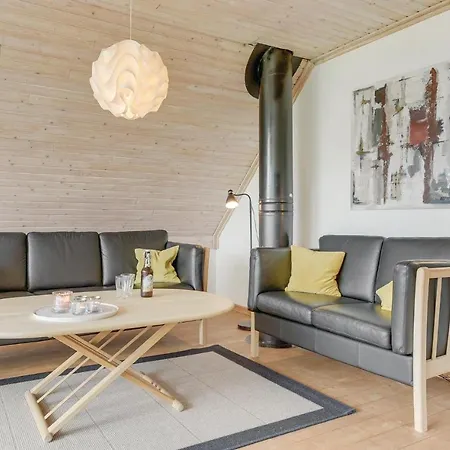 2 Bedroom Cozy In Sydals