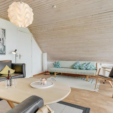 2 Bedroom Cozy In Sydals * Skovby (Syddanmark)